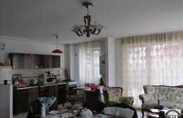 Apartament 3 camere, 75 mp, 2 balcoane, zona Florilor, Parcare! Orientare sudica