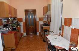 1 camera, 45 mp, parcare, mobilat modern, zona Piata Cipariu