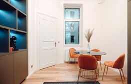 Apartament 3 camere, finisaje de lux, etaj intermediar, 90 mp, zona istorica, Central