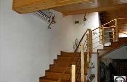 Penthouse 140 mp, 2 nivele, parcare cu CF, zona Florilor, dotari calitative!