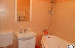 Apartament cu 2 camere, 46 mp, balcon, zona Florilor! Parcare inclusa!