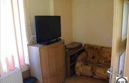 De vanzare 2 camere, 56 mp + terasa inchisa, decomandat, zona Porii!