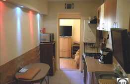 De vanzare 2 camere, 56 mp + terasa inchisa, decomandat, zona Porii!