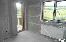 3 camere, 56 mp, decomandat, in zona buna din Floresti! Semifinisat! Cu parcare!