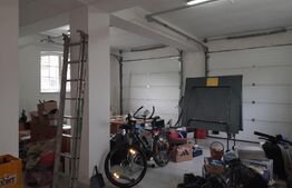 Casa 7 camere, cu semineu, 246 mp. utili, teren 1583 m.p, zona RÂȘNOV