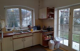 Casa 7 camere, cu semineu, 246 mp. utili, teren 1583 m.p, zona RÂȘNOV