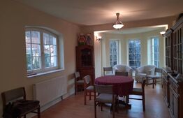 Casa 7 camere, cu semineu, 246 mp. utili, teren 1583 m.p, zona RÂȘNOV