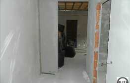 Apartament cu 3 camere, 75 mp, in zona linistita din Floresti! Parcare inclusa!