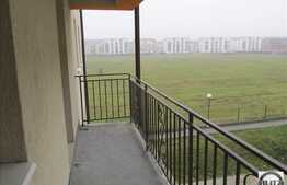 Inchiriere 3 camere, 44 mp, 2 balcoane, etaj intermediar, zona Porii!