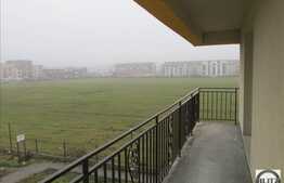 Inchiriere 3 camere, 44 mp, 2 balcoane, etaj intermediar, zona Porii!