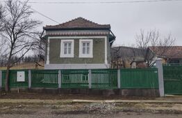 Casa traditionala 2 camere, 50mp, priveliste minunata, teren 1400mp, Sic