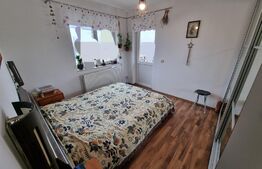 Apartament 3 camere, etaj intermediar, 52mp, parcare, la 4 minute de Vivo