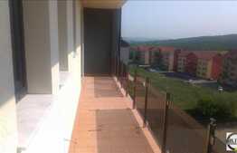 3 camere, 57 mp, terasa 10 mp, semifinisat, zona strazii Romul Ladea!