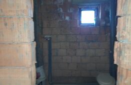 Casa cu 4 camere în satul Tarlungeni 