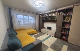 Apartament de 3 camere, 65 mp, zona linistita, Plopilor