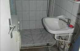 Vanzare 2 camere, 45 mp utili plus balcon, zona Iulius Mall!