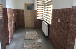 De vanzare, casa in Schei