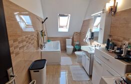 Apartament 3 camere tip Penthouse , Exclusivist -zona Coresi Mall- Parcare Inclusa in Pret