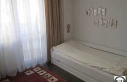 2 camere, 54 mp, decomandat, etaj intermediar, zona strazii 1 Decembrie!