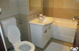 2 camere, 54 mp, decomandat, etaj intermediar, zona strazii 1 Decembrie!