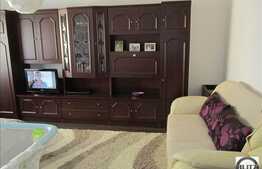 2 camere, 54 mp, decomandat, etaj intermediar, zona strazii 1 Decembrie!