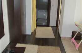 2 camere, 54 mp, decomandat, etaj intermediar, zona strazii 1 Decembrie!