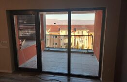 Apartament finisat, 3 camere, 70mp, 2 bai, terasa, balcon, parcare subterana, zona Sub Cetate