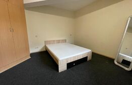 Garsoniera, 40 mp, balcon, centrală proprie, zona Piața Mărăști