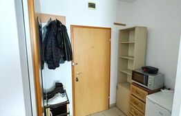 Garsoniera la cheie, 21 mp, etaj intermediar, zona Lombului