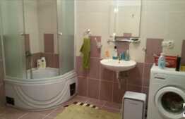 1 camera, 40 mp utili, garaj, zona strazii Mircea Zaciu!