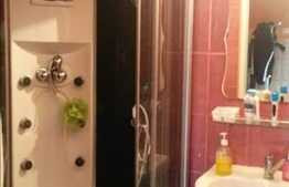 Garsoniera de vanzare, 29 mp utili, terasa 22 mp, zona strazii Horea!