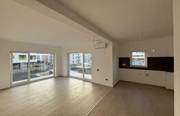 Apartament de vanzare zona Tractorul, 3 camere 73 mp