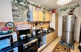 Apartament 3 camere, decomandat, 75 mp utili, balcon, zona Cetatii