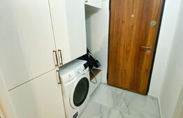 Garsoniera Lux, 32 mp, etaj intermediar, zona Parang