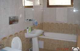 3 camere, 80 mp, 2 balcoane, parcare, zona strazii Nasaud!