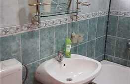 De inchiriat apartament cu 3 camere, 75 mp, parcare, zona strazii Streiului!