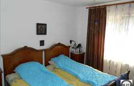 4 camere, 76 mp, decomandat, zona strazii Fabricii!