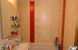 4 camere, 76 mp, decomandat, zona strazii Fabricii!