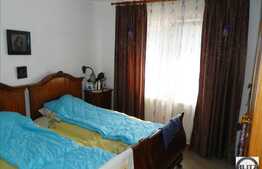 4 camere, 76 mp, decomandat, zona strazii Fabricii!