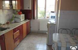 2 camere, 50 mp, etaj intermediar, decomandat, 2 balcoane, zona strazii Dunarii