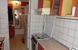 3 camere, 55 mp, etaj intermediar, zona strazii Gurghiu