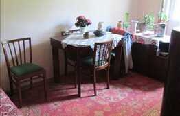 3 camere, 65 mp, boxa, zona strazii Bucium