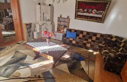 Casa Feldioara - In curte 2 randuri de case - gradina - teren 1750 mp