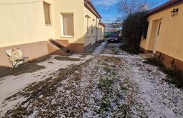 Casa Feldioara - In curte 2 randuri de case - gradina - teren 1750 mp