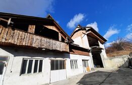 Casa demolabila, 864 mp teren, Turda