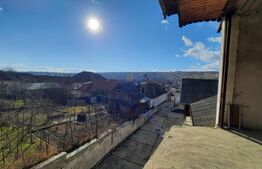 Casa demolabila, 864 mp teren, Turda