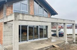 Casa individuala semifinisata, 140mp, 750 mp teren, Salicea
