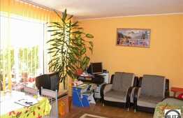 2 camere, 52 mp cu 36 mp Gradina si parcare, zona Eroilor.