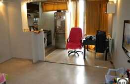 1 camera, 32 mp, zona strazii Parang