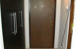 1 camera, 32 mp, zona strazii Parang